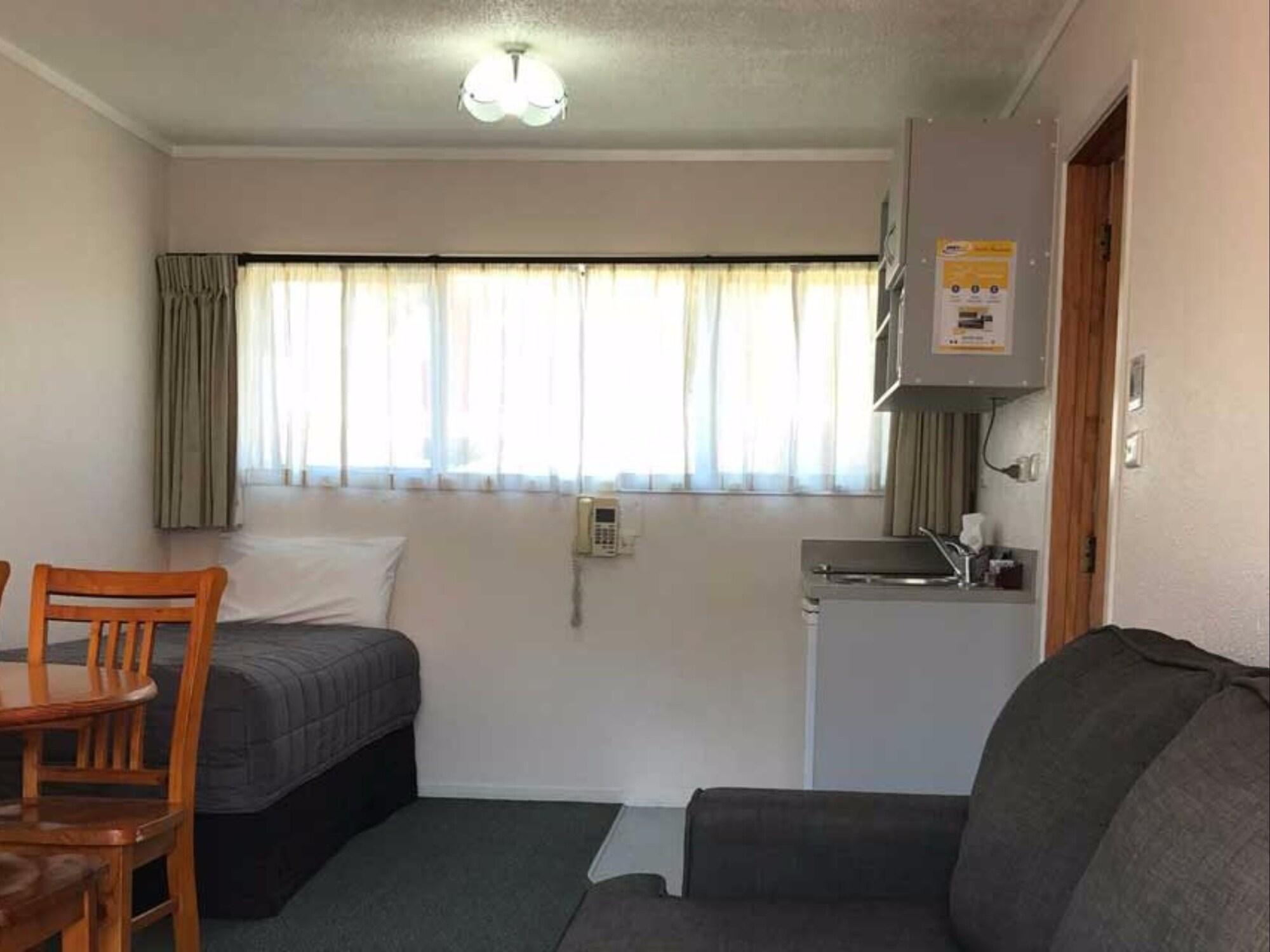 Edelweiss Motel Пайхия Екстериор снимка